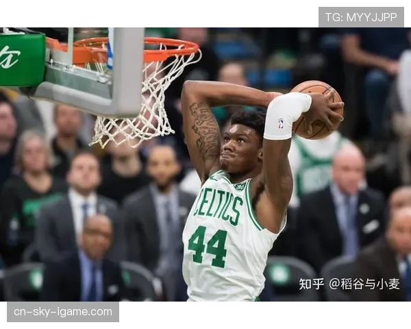 麦克海尔挡拆制造错位显著提升凯尔特人内线得分效率 麦克海尔挡拆制造错位显著提升凯尔特人内线得分效率